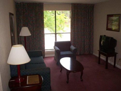 Rime Garden Inn & Suites Irondale Camera foto
