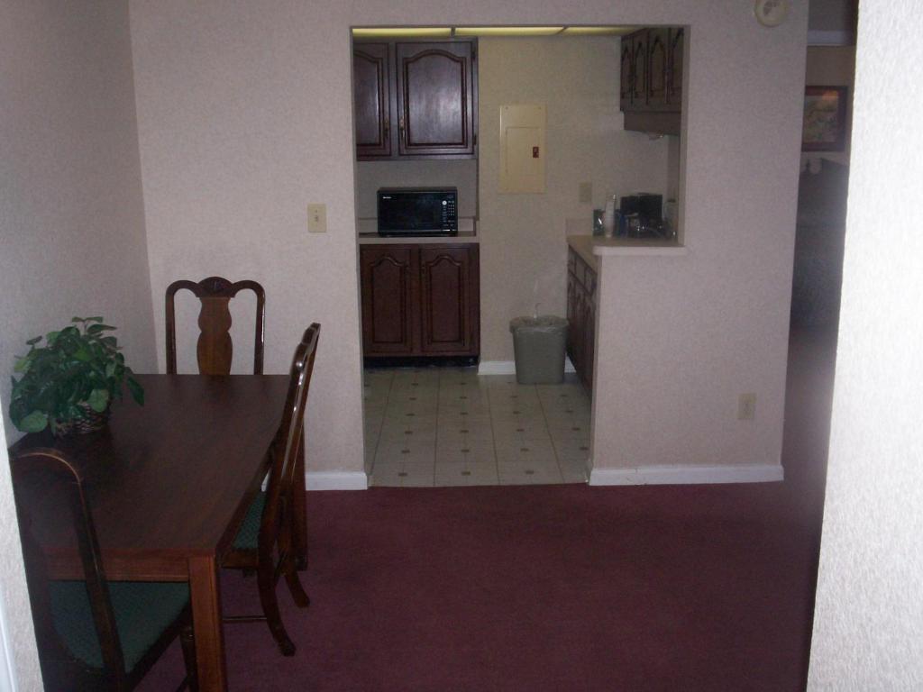Rime Garden Inn & Suites Irondale Camera foto