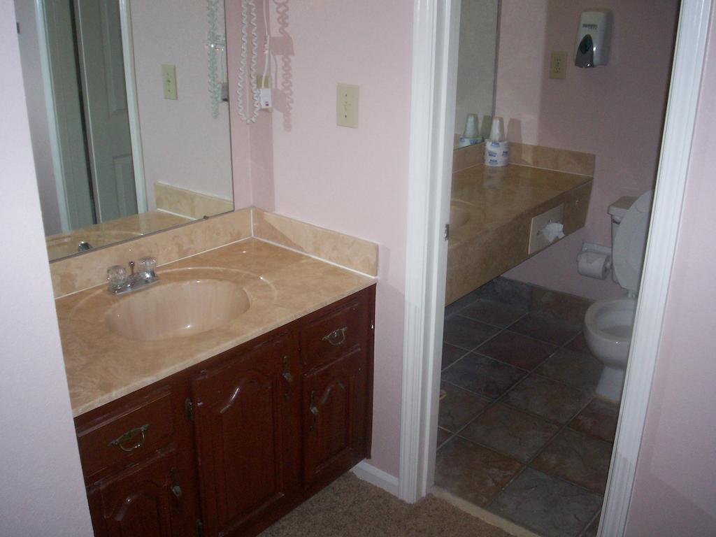 Rime Garden Inn & Suites Irondale Esterno foto